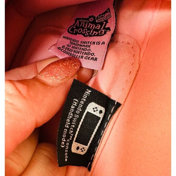 Crossbody Cat Meow Sling Bag Nintendo Switch Animal Crossing Case Purse w/Pins - Picture 13 of 14